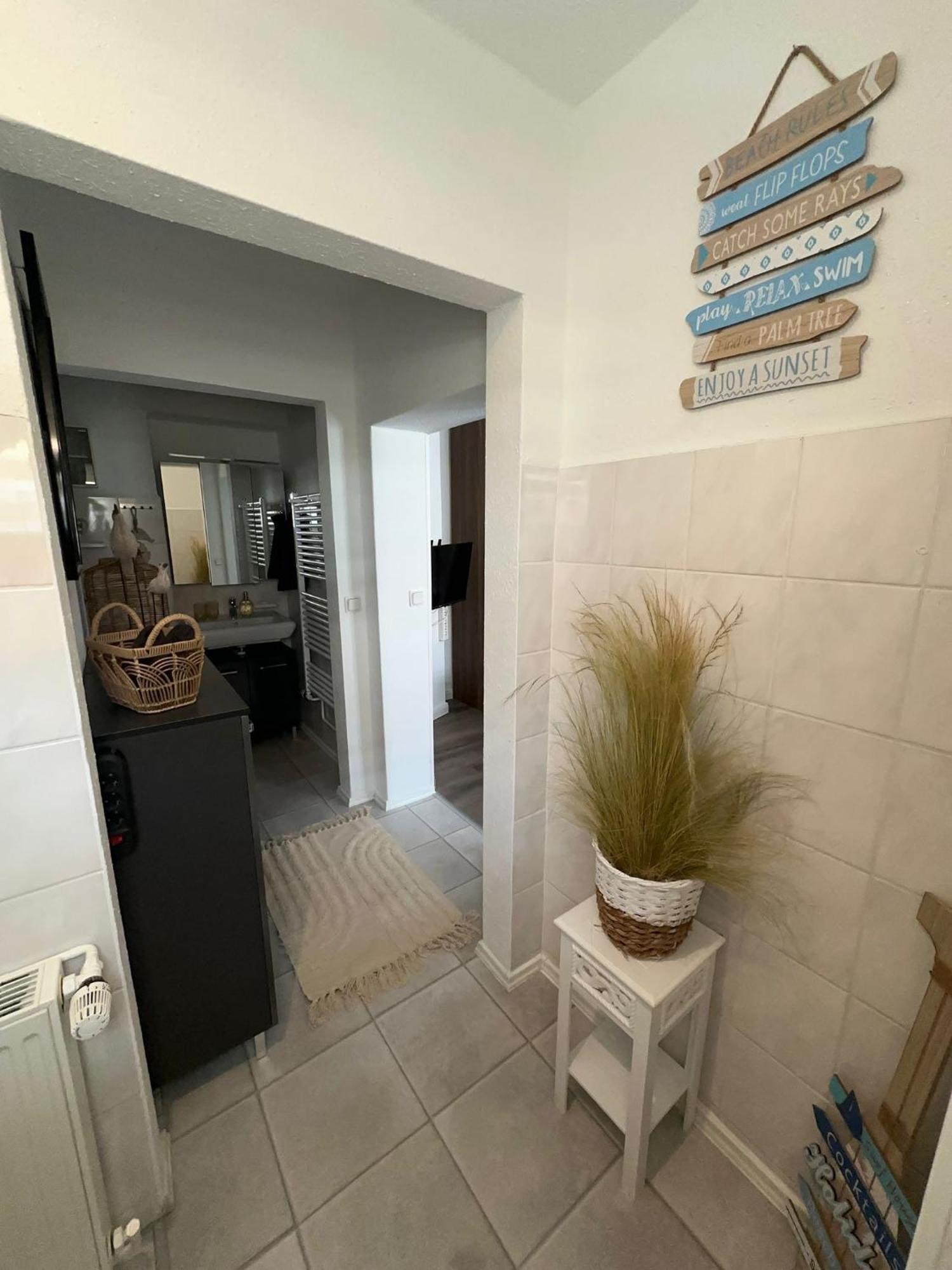 Ferienwohnung Am Strom Росток Экстерьер фото
